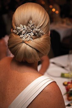 Wedding Hair Plaits, Wedding Haircut, Unique Wedding Hairstyles, Classic Wedding Hair, Beautiful Bridal Hair, Blonde Hair Extensions, Chignon Hair, Plaits Hairstyles, Bridal Hair Updo