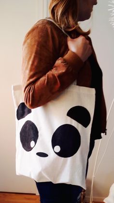 Baloons Idea, Panda Craft, Pochette Portable, Sacs Tote Bags, Kawaii Bag, Panda Birthday, Sac Diy, Panda Party, Kawaii Panda