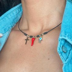 ✝️🌶️🪬 AMULET NECKLACE ✝️🌶️🪬  OUR AMULET NECKLACE HAS EVERYTHING YOU NEED: EVIL EYE - AMULET PROTECTION 🧿 CORNICELLO FORTUNE 🌶️ CROSS - GOD ✝️ THIS WILL BE THE AMULET YOU WILL ALWAYS WANT TO WEAR 🌶️🧿 SURPRISE YOUR SPECIAL PERSON WITH THIS UNIQUE ACCESSORY THEY WILL LOVE. ❤️🎁 🌶️ Characteristics: Material: black Synthetic leather Necklace Length:  choose your size (14, 16 , 18 inch) See measurement table in photo gallery Unique Red Chub Pendant, Evil aye charm, 14k goldplated Cross High q Italian Horn, Eye Gift, Amulet Necklace, Gift Bows, Leather Necklace, Accessories Unique, Evil Eye, Charm Necklace, Gifts For Women