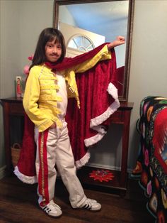 My little Freddie Mercury. #ThebandQueen #homemadekidscostume #halloween #freddiemercury Freddie Costume, Freddie Mercury Costume, Mercury Dress, Easy Disney Costumes, Disney Family Costumes, Homemade Costumes For Kids, Diy Group Halloween Costumes, Cowgirl Halloween Costume, Queen Halloween Costumes