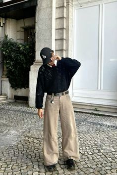 Female Gaze Outfits Men, Fall Outfits Masc, Effortless Fall Fashion, Fall Fashion For Men, Effortless Style Fall, Softboy Outfits, Sweatshirt Outfits, Outfit Sneakers, Masc Outfits