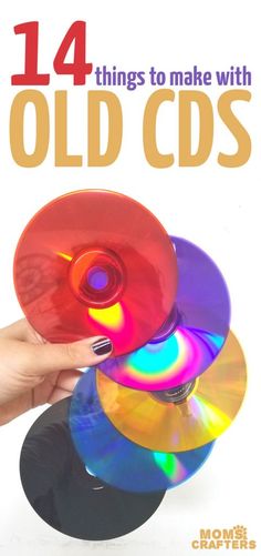 Click here if you have old CDs or DVDs lying around that you'd love to upcycle! These 14 things to do with old CDs include ideas for kids crafts, recycling CDs and DVDs and so many clever ideas! #crafts #upcycle #recycling #diy Cd Recycling, Recycling Diy