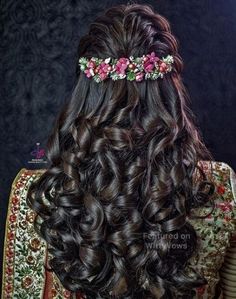 Half Up Curls, Hair Style On Saree, Messy Buns