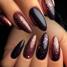 Rose Gold And Black Nails, Gold And Black Nails, Proposal Nails, Nails Ideas Simple, Nails With Charms, Nail Vibes, Nail Types, Cute Nail, New Year's Nails