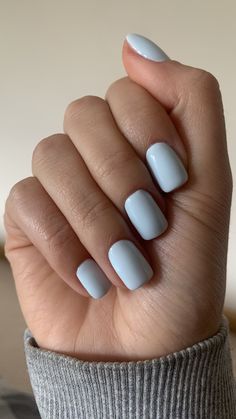 Summer Plain Color Nails, Short Square Light Blue Nails, Short Sky Blue Nails, Blue Squoval Nails, Shalach Nail Ideas, Sky Blue Nails Short, Sky Blue Nail Ideas, Acrylic Nails Blue, Squoval Acrylic Nails