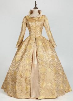 Champagne Floral Women Renaissance Vintage Victorian Gown Dress Theater Costume Vintage Victorian Dress, Historical Dresses Victorian, Edwardian Era Dress, Victorian Dress Gown, 17th Century Dress, Era Dresses, Gothic Victorian Dresses, Long Sleeve Lace Gown, Tale Dress