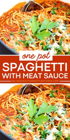 Out of simple weeknight dinner ideas? This One Pot Spaghetti with Meat Sauce is just the ticket at the end of a hectic day. What a delicious weeknight dinner recipe for the family! Meat Sauce Spaghetti, Spaghetti And Meat Sauce, Steamed Salmon, Maple Sauce, Spaghetti With Meat Sauce, Spaghetti With Meat, One Pot Spaghetti, Sauce Spaghetti, Pasta Easy