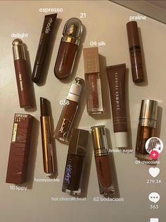 Dark Brown Lipgloss, Brown Lipgloss Aesthetic, Brown Makeup Products, Lipgloss Brown, Brown Lipgloss, Girly Wishlist, Lipstick Brown, Gloss Aesthetic, Make Up Lipstick