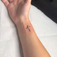 101 Best Dainty Cross Tattoo Ideas That Will Blow Your Mind! - Outsons Small Hand Tattoos For Guys Ideas, Dainty Cross Tattoo, Little Cross Tattoos, Cross Tattoo Ideas, Unique Cross Tattoos, Cross Tattoo On Wrist, Small Cross Tattoos, Simple Cross Tattoo