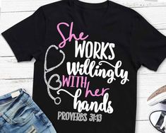 a shirt that says she works well with her hands proves 515 on it