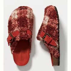 New In Box, Anthropologie Pilcro Plaid Sherpa Clogs In Rusty Red. Polyester Upper Suede Insole Rubber Sole Slip-On Styling Eu 40 Sherpa Clogs, Cozy Clothes, Anthropologie Shoes, Fresh Shoes, Shoe Inspo, Futuristic Fashion, African Men Fashion, Aesthetic Shoes, Streetwear Fashion Women