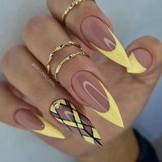 Nails | Nail Designs | Nail Ideas | Nail Trends #5 This board is about: nails, nail art, nail, nail designs, nail design, nail ideas, nail art designs, nails art, nail designs summer, nails inspiration, nail colors, nail trends, nail art design, nail art summer, nail fashion, nail beauty, nails 2023 trends, nail 2023 trends, nail 2023 trends summer, nails 2023 trends summer, nail 2023 trends spring, nails 2023 trends spring #nail #design #summer #spring #trend #trends #trending #2023 Stone Nails, Stilleto Nails Designs, Fancy Nails Designs, Stiletto Nails Designs, Dope Nail Designs, Black Nail Designs, Trendy Nail Art, Trendy Nail Design