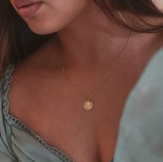 🌸 Details: - 15.5 inches long + 2 Inch extender chain - Solid 925 Sterling Silver - Finish: 18K Gold 🌸 Care Instructions: - Our beautiful jewelry is made to last and hold up to the elements of daily life but as any piece of jewelry that is not 𝘀𝗼𝗹𝗶𝗱 𝗴𝗼𝗹𝗱, they should avoid contact with liquids, perfumes and lotions.  - In order to keep your jewelry shining for a long time, it is important to keep it clean. Otherwise your jewelry can become temporarily darkened due to buildup. To clean Ocean Themed Jewelry, Gold Ocean Jewelry, Gold Sea Shell Necklace, Summer Gold Shell Necklace With Ocean-inspired Style, Gold Shell Necklace With Ocean-inspired Style, Beachy Gold Shell-shaped Necklace, Gold Shell Necklace Ocean-inspired, Gold Seashell Necklace, Ocean Theme Jewelry