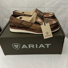 Ariat Women’s Cruiser Metallic Bronze-Pink Steerhead Print. A Leather And Textile Upper Loafer Boat Shoe. In New In Box Condition. Casual Pink Slip-on Loafers, Casual Pink Slip-on Moccasins, Casual Pink Leather Loafers, Ariat Women, Loafer Shoe, Ariat Shoes, Boxing Conditioning, Boat Shoe, Loafer Shoes