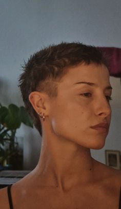 Shaved Head Haircuts For Women, Shaved Above Ear, Super Short Mullet Women, Buzzed Head Women, Mullet Short Women, Buzz Cut On Women, Very Short Hair Girl, Girl Mullet Short, Growing Out Mullet