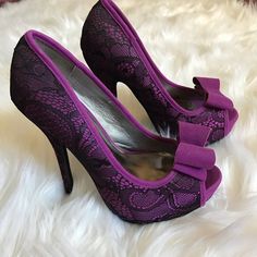 Brand New Never Worn. Darling Purple Heels With Black Lace. Cute Little Bow On The Toe Vintage Pinups, Gothic Shoes, Purple Heels, Plum Purple, Vintage Pinup, Wedding Board, Beautiful Shoes, Cute Shoes, Fashion Ideas