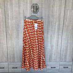 New Condition With Tags Size Large Waist 17”Approximately No Stretch Zara Orange Bottoms For Fall, Orange Long Skirt For Fall, Orange Lined Maxi Skirt For Spring, Orange Flowy Skirt For Fall, Orange Midi Skirt For Spring, Spring Orange Lined Maxi Skirt, Casual Orange Relaxed Fit Maxi Skirt, Printed Maxi Skirt, Long Linen Skirt