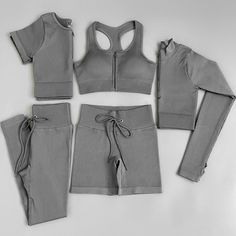 This is the perfect yoga fitness women clothing. It's comfortable, flattering and perfect for any activity, including yoga. The clothing eliminates confusing lines and binders, giving you unrestricted movement during your workouts. Do you wanahavit? Short Women Outfits, Soft Girl Outfits, Leggings Gym, Leggings Fitness, Gym Clothing, High Waist Leggings, Yoga Set, Gym Leggings, Tracksuit Women