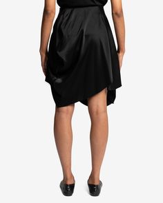 Edward Cuming women's draped midi skirt in black. This skirt features a draped, paneled design with concealed side zip closure. Black Drapes, Draped Skirt, Designer Drapes, Holiday Party Outfit, Luxury Shop, Panel Design, Free Shopping, Midi Length, Side Zip