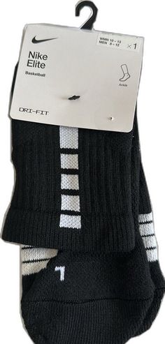 Nike Socks For Boys, Black And White Nike Socks, Nike Basketball Socks, Fade-resistant Black Sports Socks, Nike Elite Socks, Basketball Socks, Nike Elite, Dri Fit, Basketball