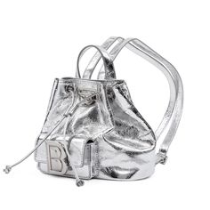 Description Brand New Midori Bag In Cracked Metallic Silver Leather With Silver Hardware Designed In New York City Item Details 8.5“ L X 5.5“ H X 8.7“ W Function: Handbag, Backpack Included Heavy Cotton Dust Bag Custom Box Composition 100% Cowhide Leather Silver Hardware Microfiber Suede Lining Luxury Silver Leather Bucket Bag, Luxury Bucket Bag With Silver-tone Hardware, Luxury Silver Bucket Bag With Silver-tone Hardware, Brandon Blackwood, Leather Silver, Custom Bags, Custom Boxes, Handbag Backpack, Silver Hardware