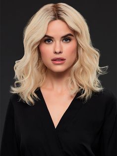 The Margot Wig by Jon Renau is a gorgeous long bob that shines with the natural finesse of human hair, enhanced by a nearly invisible SmartLace front and a hand-tied, light-density cap for airy movement. Click link to find out more! #wig #wigs #jonrenau #jonrenauwigs #MonofilamentTop #smartace #smartlacefront #Humanhair #humanhairwig #handtied #handtiedcap Hair Medium Straight, Medium Wigs, Natural Ash Blonde, Real Hair Wigs, Gold Blonde, Human Hair Color, Wavy Style, Frontal Hairstyles, Short Layered