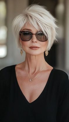 💇 Master the art of transform your look with this polished Asymmetrical Pixie Short Hairstyles for Women Over 60. Step-by-step tutorial included for captivating look! Time-saving techniques included. Perfect for busy lifestyles with Pro styling tools. Ideal for formal occasions and includes expert healthy hair maintenance tips! #AsymmetricalPixieShortHairstylesforWomenOver60 #Haircaptivatinglook #polishedHair #HairGoals #HairInspo Micah Gianneli Hair, "bixie" Haircut, Asymetrical Haircut Edgy, Pixie Short Hairstyles, Asymmetrical Cut Hairstyles, Pixie Haircut With Bangs, Edgy Short Haircuts, Asymmetrical Pixie Cuts, Short White Hair