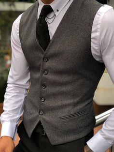 Fitted V-neck Winter Vest, Fitted Suit Collar Vest For Work, Fitted Solid Suits For Fall, Solid Fitted Suits For Fall, Fitted Vest With Suit Collar For Work, Fitted V-neck Outerwear For Business Casual, Fitted Suits With Pockets For Fall, Fitted Winter Suits With Welt Pockets, Casual Fitted Solid Suits