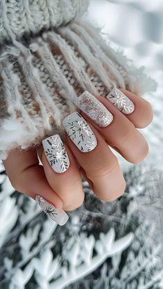 Discover 50+ Gorgeous Christmas Nails to Light Up Your Holidays 🎄💖! From Cute Christmas Nails to stunning Christmas Gel Nails, find inspiration for Her Nails this festive season. Explore December Nails with Red Christmas Nails, Festival Nails, and elegant Snowflake Nails. Whether you love Christmas Press On Nails or prefer Christmas Nails Easy, these ideas are perfect for every holiday vibe! ✨💅 Holiday Nail Designs