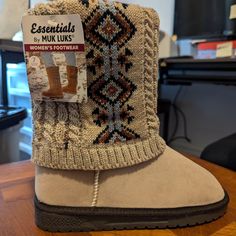 New Muk Luk Boots Women Size 7. Could Also Fit 7.5 Sherpa Lined Casual Beige Boots For Cold Weather, Muk Luks Boots, Boots Women, Sherpa Lined, Bootie Boots, Womens Boots, Ankle Boots, Size 7, Womens Sizes