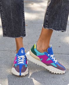 New Balance Xc 72, Nb Shoes, Colorful Sneakers, Fitness Style, City Outfits, Cooler Look, Looks Street Style, Fabulous Shoes, Mode Vintage