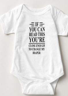 Newborn Onesie Ideas, Neutral Onesies, Baby Clothes Funny, Funny Bibs, Onesie Ideas, Newborn Shirts, Unique Baby Clothes, Cricut Baby, Auntie Shirts