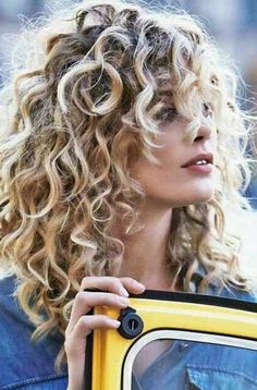 Step Hairstyle, Free Hairstyle, Curly Hair Photos, Hairstyle Tutorials, Hair Specialist, Cute Curly Hairstyles, Hairstyle Trends, Medium Long Hair