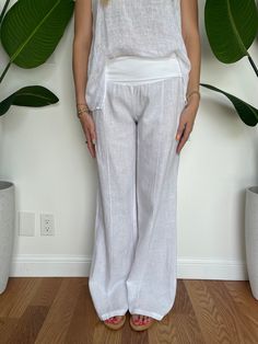 Bring your comfort level to the max in these linen pants. Elegant enough for around town and comfortable enough to wear lounging at home. The customizable fold-over waist adds function and flare. Made in the USA 100% linen Also available in oatmeal, cream, coriander and clay Kaitlyn is 5'6" and wearing a Small Fresh Laundry, Pants Elegant, Oatmeal Cream, Linen Pant, Fun Events, Linen Top, Linen Pants, Stitch Fix, Two Piece Pant Set