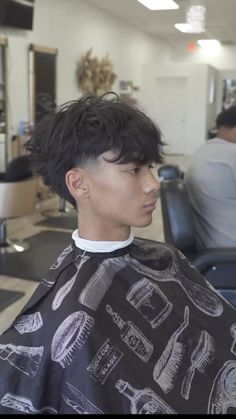 16 Guard Haircut, Low Taper Blowout Straight Hair, Blowout Mullet, Mid Taper Blowout, Textured Fringe Low Taper, Taper Fade Asian, Low Taper Blowout, Low Taper Mullet, Blowout Taper Fade