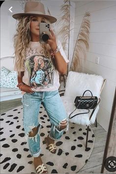 Nashville Style Outfits, Look Festival, Country Style Outfits, Western Wear Outfits, Nashville Style, Looks Country, Cute Country Outfits, Bachelorette Party Outfit, Nashville Outfits