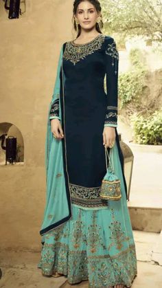 Pakistani Sharara Suit with Beautiful Embroidery shirt can wear for any occasion. Pakistani Lehengas, Pakistani Sharara Suit, Bridal Pakistani, Pakistani Sharara, Designer Sharara Suits, Velvet Dressing Gown, Pakistani Lehenga, Lehenga Suit, Green Lehenga