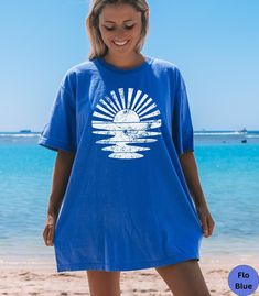 ☀️Discover our Retro Sunshine Comfort Colors summer beach vacation shirt!☀️  This trendy Sun Rays t-shirt features an eye-catching White Distressed graphic design that is sure to enhance your next beach vacation! Made of 100% ring-spun ethically grown cotton, this shirt is super soft and comfortable. It has a relaxed fit which is made of a medium fabric that is preshrunk. Looks super cute with shorts, jeans or as an oversized beach cover up. Great gift for a Beach Lover! Comes in 9 pretty colors Sunset Tshirt, Summer Vacation Shirt, Summer Beach Vacation, Aesthetic Shirt, Shirt Aesthetic, Tree Shirt, Aesthetic Shirts, Beach T Shirts, Tropical Palm