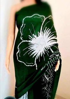 Painted Fashion, Hand Prints, Class Design, Design Dresses, Elegant Saree, Stylish Sarees