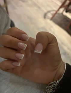 Easy White Nail Designs For Beginners, Small French Tips Nails, Short White French Tip Acrylic Nails, White Short French Tip Nails, White Classic Nails, Gel X Nails French Tip, French Tips Nails With Design, White French Tip Square, Short White French Tip Nails