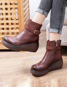 Retro Flat Comfortable Handmade Winter Boots |35-42 – Obiono Ankle Wedge Boots, Best Comfortable Shoes, Grunge Outfits Winter, Brown Winter Boots, Platform Boots Chunky, Short Leather Boots, Shoe Tags, Wedge Ankle Boots, Chunky Heels Sandals