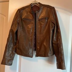 This Has Been A Prized Possession. It Was A Gem Of A Find And Is A Classic Leather Jacket. It Is So Well Constructed. It Has The Vibe Of A Chic Motorcycle Jacket And And Can Be Paired With Anything. The Color Is A Beautiful Brown, And All Details Are Simple - From The Pockets On The Breast And At The Waist To The Collar. There Are Zippers On The Back Sides Of Each Sleeve To Allow For More Room, Like A Sweater. It Ahas Weight And Keeps You Extremely Insulated But Not Hot, Perfect Outdoor Dinner. Classic Leather Jacket, Outdoor Dinner, Levis Jacket, Levis Women, The Vibe, Leather Jackets Women, Classic Beauty, Classic Leather, Motorcycle Jacket