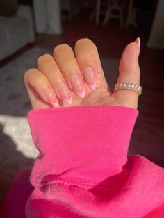 Pink Nails Asthetics, Nail Inspo Trendy Pink, French Baby Pink Nails, Nails Baby Pink Design, Back To School Nails Acrylic Almond, Grad Nails Pink, Light Pink Nail Inspo Acrylic, Simple Nail Ideas Almond Shape Summer, Teen Girl Nail Ideas