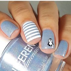 Penguin Nails Christmas, Christmas Nails Penguin, Gray Christmas Nails, Gray Winter Nails, Cooper Nails, Nails Penguin, Penguin Nail Art, Claudia Lopez, Fingernail Ideas