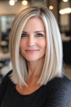 Medium Bob Hairstyles Shoulder Length, Mom Cut Oval Face, Hair Dye For Dark Skin, Layered Bobs For Fine Hair, Hair Cuts For Fine Hair, Long Bob Hairstyles Blonde, Jayne Matthews, Good Haircut, Lob Haircuts