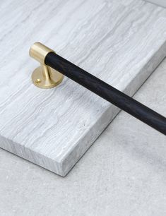 END 30 Tea towel bar 456 mm in Brushed Brass/Wenge. Luxury kitchen hardware made of solid brass by BRANDT Collective. Pull Bar, Satin Brass, Towel Bar, Cabinet Hardware, Tea Towel, Tea Towels, Solid Brass, Denmark, Towels