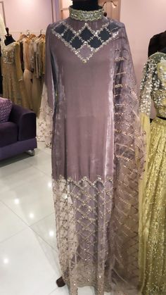 Stylish Short Dresses, Pakistani Dresses Casual, Beautiful Pakistani Dresses, Trendy Dress Outfits, Pakistani Bridal Dresses, Simple Pakistani Dresses, Designer Party Wear Dresses, Bridal Dress Design