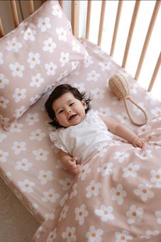 "Daisy Duvet Cover set provides a comfortable and peaceful sleeping environment for your baby and kids thanks to its high quality organic cotton sateen fabric and ideally desinged as boho nursery bedding.  Organic baby quilt offers a soft touch for your little one. SET INCLUDES 1 DUVET COVER, 1 FITTED SHEET & 1 PILLOW CASE. You can choose daisy duvet cover set with or without fitted sheet as well. There are different size options according to your needs such as crib bedding, toddler bedding or t Daisy Bed Sheets, Nursery Ideas Daisy, Crib Bedding Sets Girl, Daisy Nursery Ideas, Daisy Boho Nursery, Daisy Nursery Decor, Boho Daisy Nursery, Daisy Baby Nursery, Daisy Themed Nursery