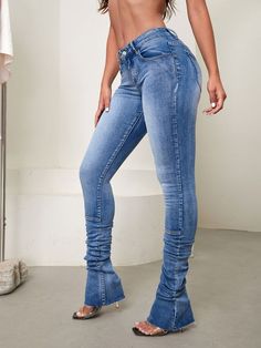 Medium Wash  Collar  Denim Plain Skinny Embellished Medium Stretch  Women Clothing Stacked Jeans, Moda Denim, Chic Jeans, Sassy Outfit, Moda Jeans, Denim Chic, Curvy Women Jeans, Jeans Casual, Women Denim Jeans