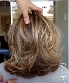 Flipped Out Ends Hairstyle, Long Length Hair Styles 2024, Loose Perm Medium Length, Medium Lenth Hair, Haircuts For Medium Length Hair Layered, Medium Hair Styles For Women, Easy Hair Cuts